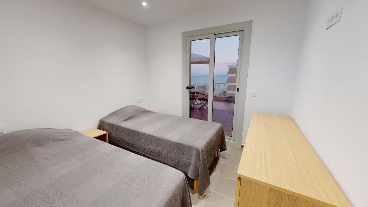 Atico Con Vista Mar. 50 M De La Playa - Casa Nova 13 Lägenhet Rosas Exteriör bild